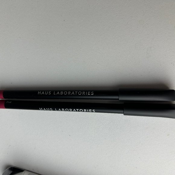 Set of 2 - New Haus Laboratories Rip Lip Liner Demi - Matte - in Punch - Picture 5 of 5